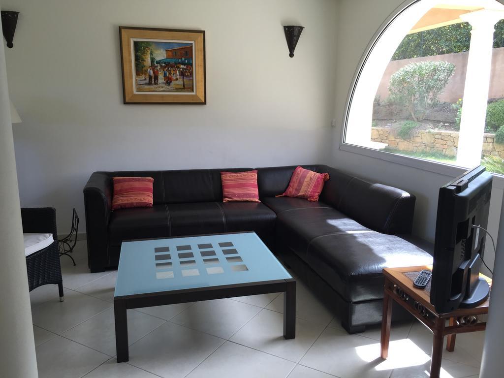 Belle Villa Dans Clos Prive - Saint Raphael Boulouris 외부 사진